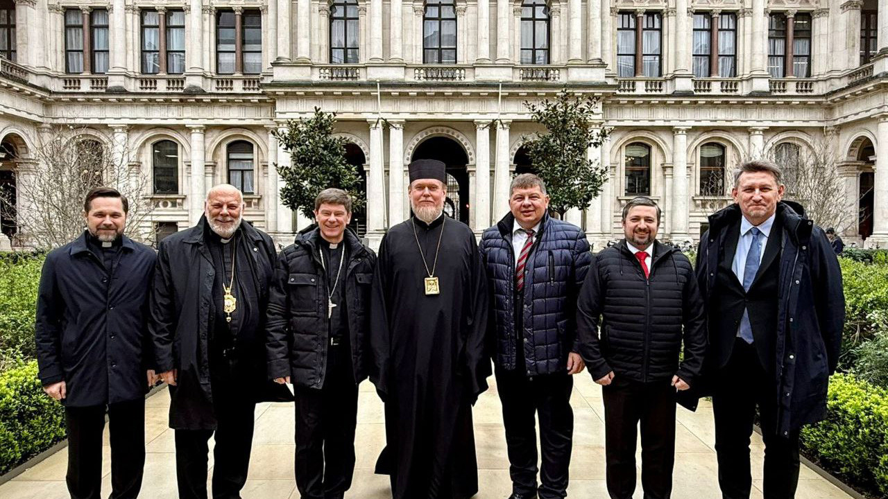 UCCRO delegation holds meetings in London