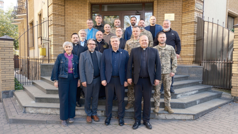 Representatives of the Military Chaplaincy Service and the Interfaith Council under the Ministry of Defence meet with Norwegian delegation